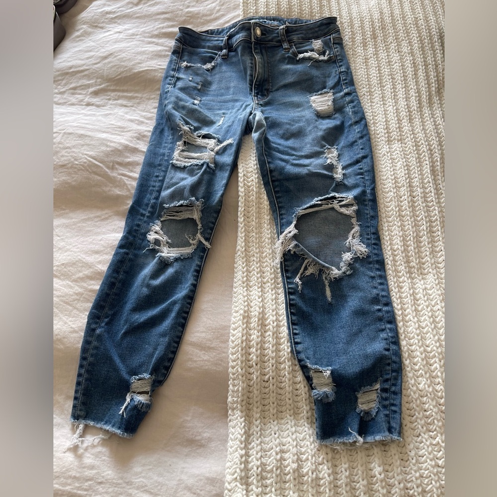 American Eagle Distressed Jeans